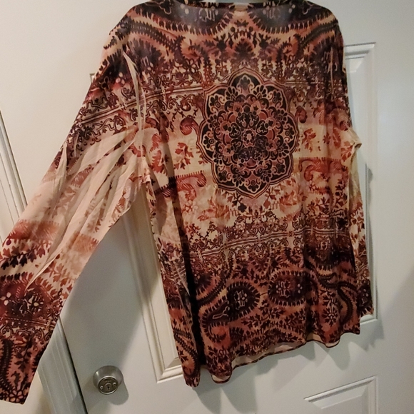 Clothes - Picture 3 of 3